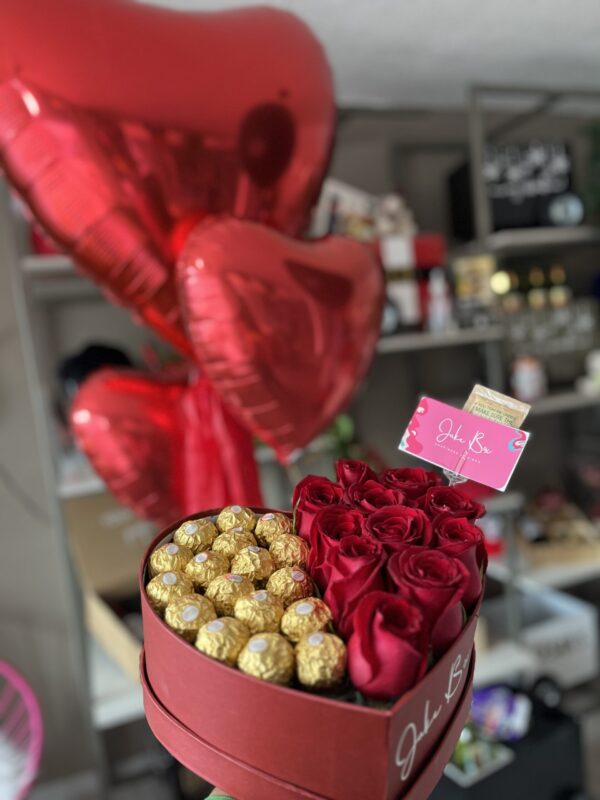 Corazón rosas y chocolates chico