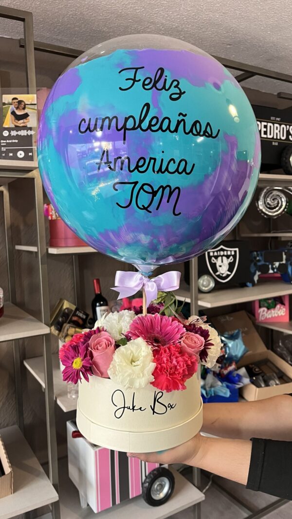Globo y flores
