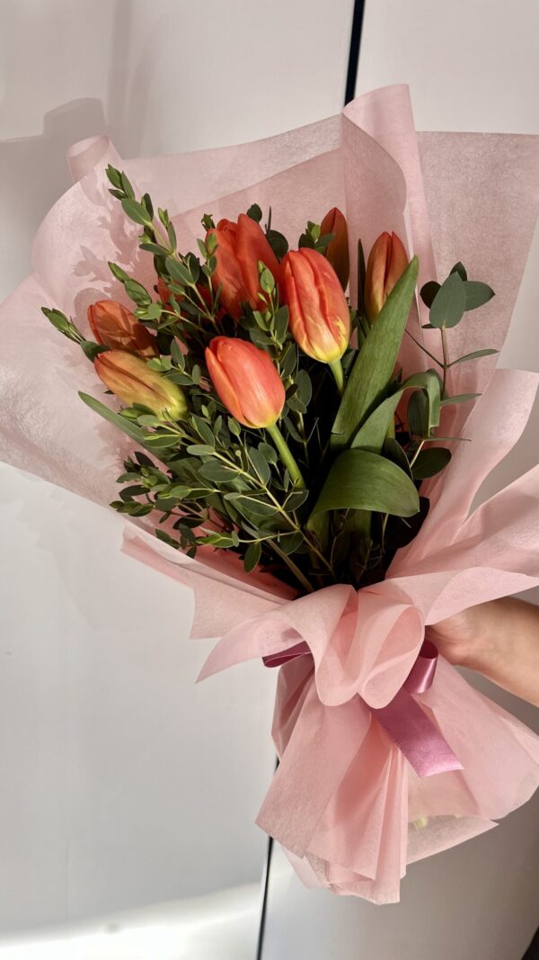 Ramo de 10 tulipanes
