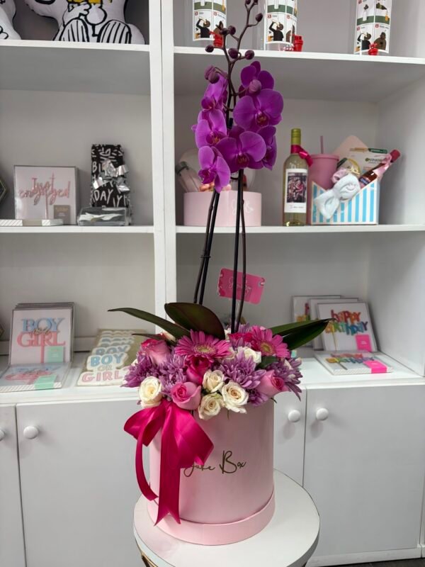 Orquídea en jardín